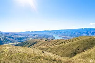 6971 Burch Mountain Rd, Wenatchee, WA 98801 - Photo 1