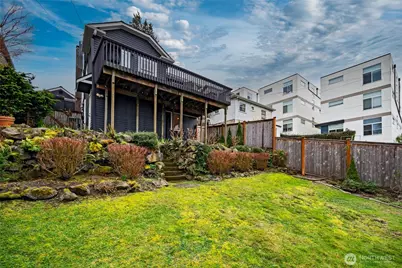 900 W Emerson Street, Seattle, WA 98119 - Photo 24