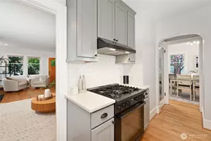 900 W Emerson St, Seattle, WA 98119 - Photo 8