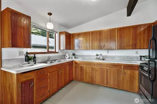 6317 Beach Dr SW, Seattle, WA 98136 - Photo 14