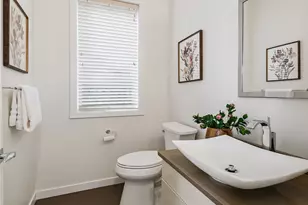 526 14th Ave W, Kirkland, WA 98033 - Photo 16