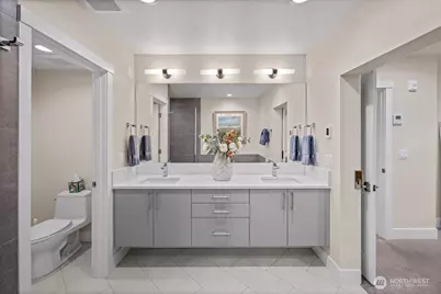 11223 NE 13th Lane, Bellevue, WA 98004 - Photo 22