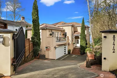 8772 Sand Point Way NE, Seattle, WA 98115 - Photo 36