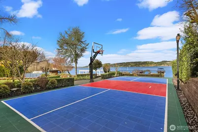 8772 Sand Point Way NE, Seattle, WA 98115 - Photo 6