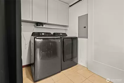 8053 16th Avenue NW, Seattle, WA 98117 - Photo 14