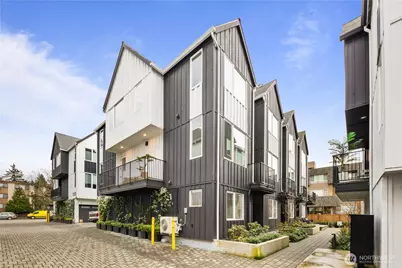 13335 Greenwood Avenue N #D, Seattle, WA 98133 - Photo 2