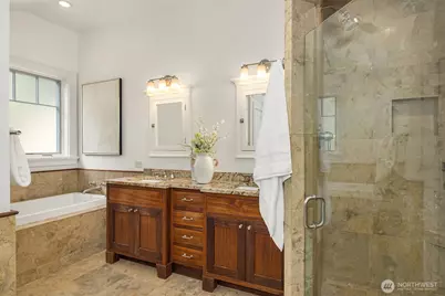 7020 92nd Avenue SE, Mercer Island, WA 98040 - Photo 20