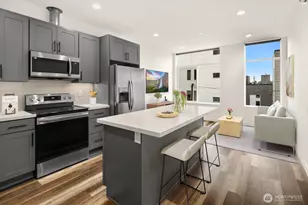 3026 SW Charlestown St, Seattle, WA 98126 - Photo 4