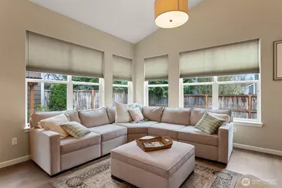 4649 Rochelle Street SE, Lacey, WA 98503 - Photo 8