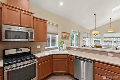4649 Rochelle Street SE, Lacey, WA 98503 - Photo 14