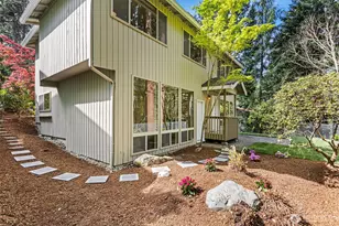 4800 152nd Pl SE, Bellevue, WA 98006 - Photo 4