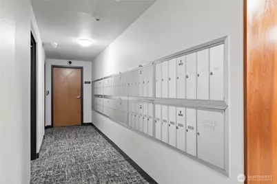 412 11th Avenue #209, Seattle, WA 98122 - Photo 34