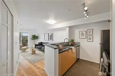 412 11th Avenue #209, Seattle, WA 98122 - Photo 18