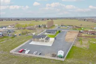 7342 Redmond Rd NE, Moses Lake, WA 98837 - Photo 2