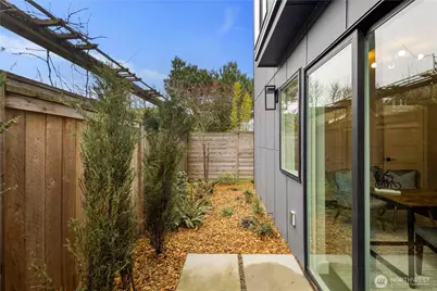 4018 Beach Drive SW, Seattle, WA 98116 - Photo 28