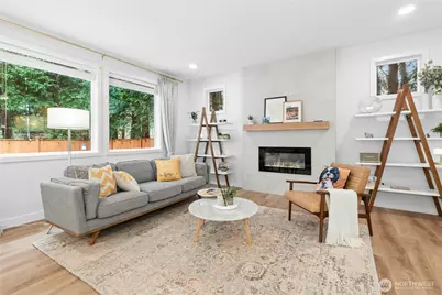 118 171st Place SW #B, Bothell, WA 98012 - Photo 4