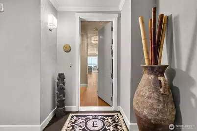 5105 Grand Loop #401, Tacoma, WA 98407 - Photo 4