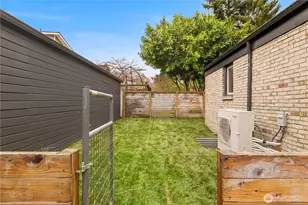 3911 SW Forest St, Seattle, WA 98116 - Photo 36