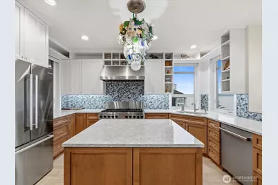 19126 Soundview Drive NW, Stanwood, WA 98292 - Photo 4