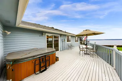 1207 Rainier Lane, Oak Harbor, WA 98277 - Photo 6