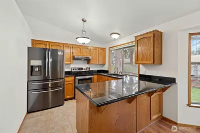 633 NW Mizzen Drive, Oak Harbor, WA 98277 - Photo 10