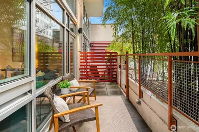 401 9th Avenue N #102, Seattle, WA 98109 - Photo 22