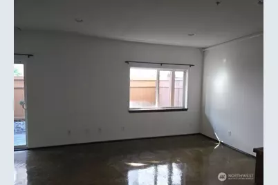 9715 26th Avenue SW #202, Seattle, WA 98106 - Photo 4