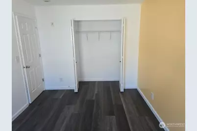 9715 26th Avenue SW #202, Seattle, WA 98106 - Photo 14