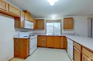 11216 223rd Ave Ct E, Buckley, WA 98321 - Photo 8