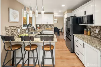 14404 146th Place SE, Renton, WA 98059 - Photo 8