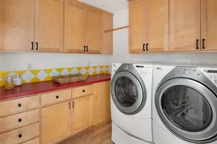 10414 SE 13th St, Bellevue, WA 98004 - Photo 34