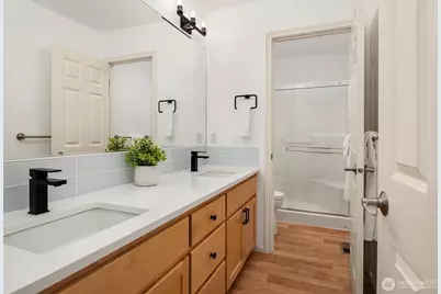 10414 SE 13th Street, Bellevue, WA 98004 - Photo 32