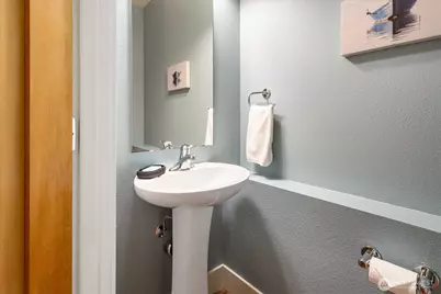 2363 S McClellan Street, Seattle, WA 98144 - Photo 18
