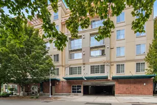 11004 NE 11th St, Bellevue, WA 98004 - Photo 14