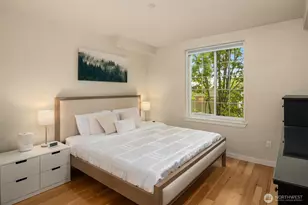 11004 NE 11th St, Bellevue, WA 98004 - Photo 10