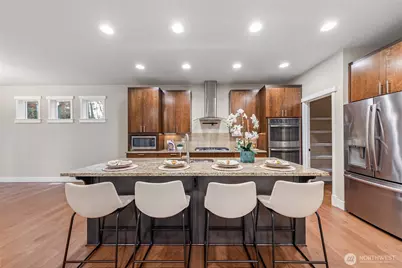 4585 167th Lane SE, Bellevue, WA 98006 - Photo 4