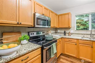 12821 SE 225th Ct, Kent, WA 98038 - Photo 8