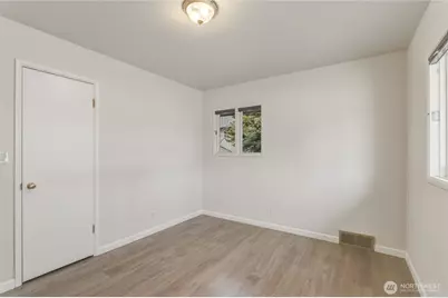 1530 Eastmont Avenue, East Wenatchee, WA 98802 - Photo 12