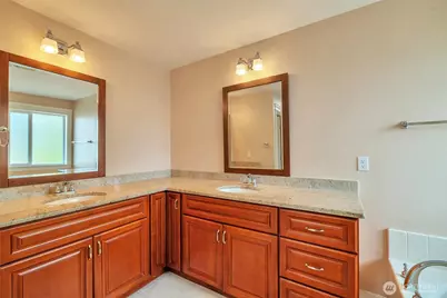 9604 S 236th Place, Kent, WA 98031 - Photo 22