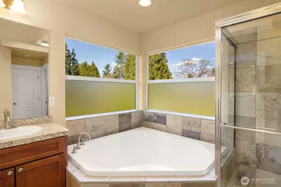 18638 92nd Avenue NE, Bothell, WA 98011 - Photo 26