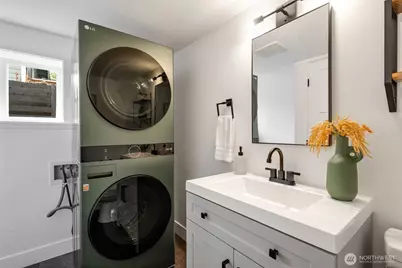 328 26th Avenue, Seattle, WA 98122 - Photo 32