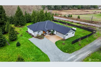 1377 Alger Cain Lake Rd, Alger, WA 98284 - Photo 2