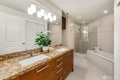 1920 4th Avenue #1807, Seattle, WA 98101 - Photo 24