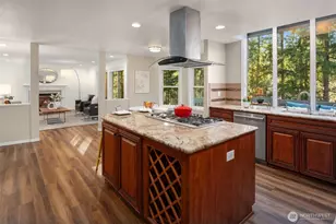 3233 241st Ave SE, Sammamish, WA 98029 - Photo 10