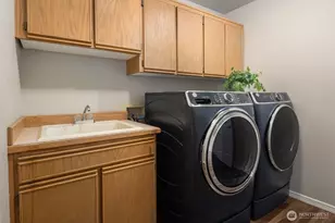 3233 241st Ave SE, Sammamish, WA 98029 - Photo 36