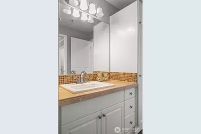 12034 15th Avenue NE #309, Seattle, WA 98125 - Photo 18
