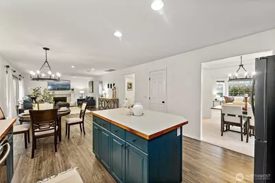 10503 180th Avenue E, Bonney Lake, WA 98391 - Photo 10