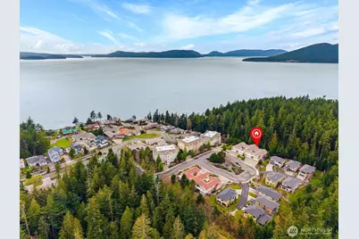 2307 Sundown Court, Anacortes, WA 98221 - Photo 2