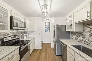 17464 NE 38th St, Redmond, WA 98052 - Photo 10