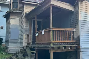 2531 Gilman Dr W, Seattle, WA 98199 - Photo 4